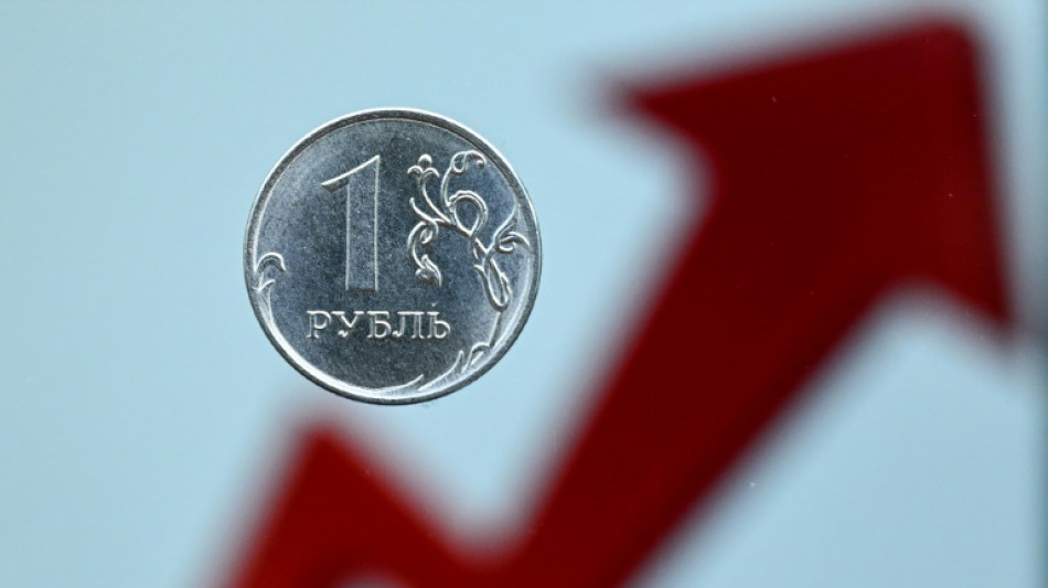 Rusia paga en rublos deudas contraídas en dólares mediante un nuevo sistema