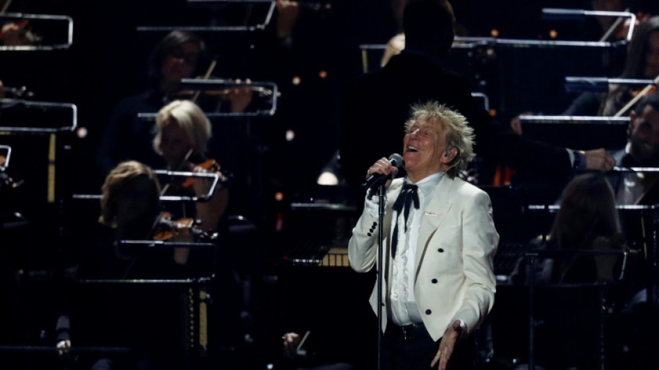 Rod Stewart, el rockero de la voz ronca que cumple 80 años en plena forma