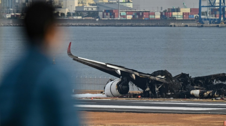 Flugzeug-Unglück in Tokio: Piloten von Linienflug hatten keinen "Sichtkontakt"