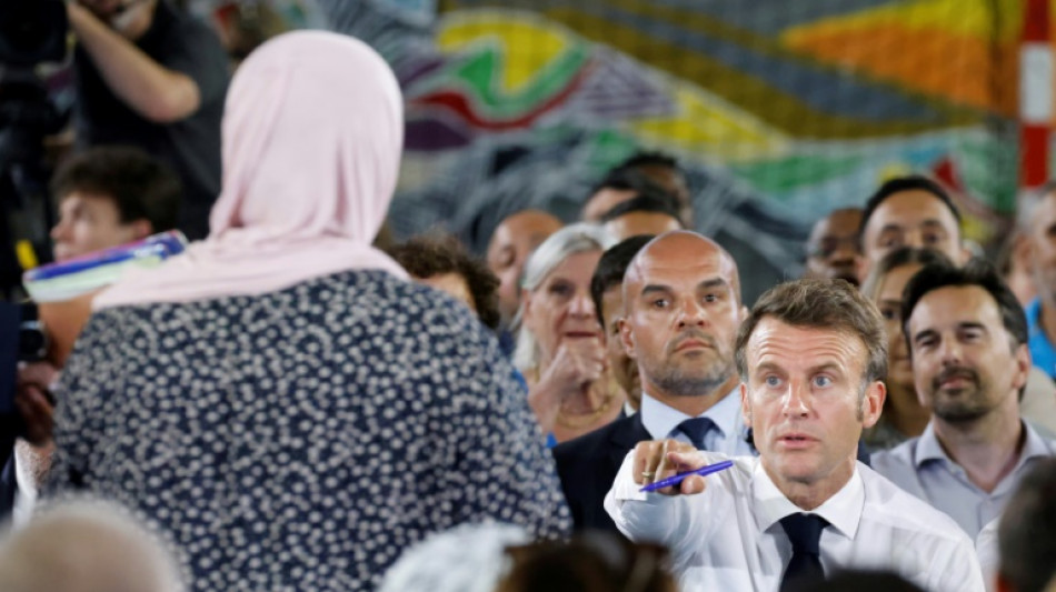 Guerre de la drogue à Marseille: Macron face à des femmes "mortes à l'intérieur"