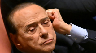 Kontrolle über Berlusconis Holding Fininvest geht komplett an seine Kinder