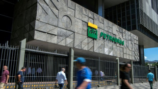 Acciones de Petrobras se desploman en primer día de gobierno Lula