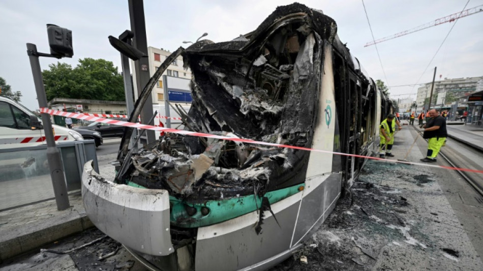 Violences: plusieurs lignes de tramway franciliennes à l'arrêt