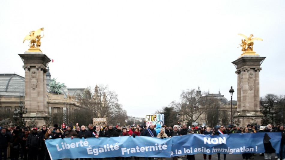 Zehntausende protestieren in Frankreich gegen verschärftes Einwanderungsgesetz