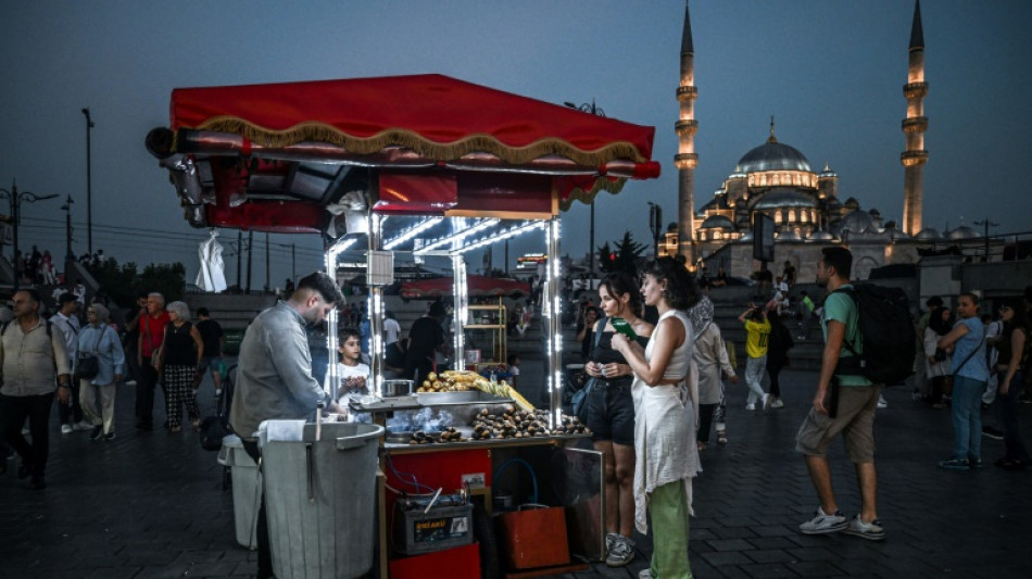 A Istanbul, le blues des vendeurs de rue face à l'inflation