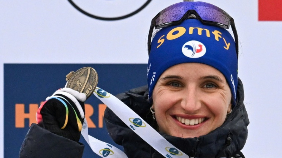 Biathlon: Julia Simon médaillée de bronze de la mass start, la Suédoise Oeberg sacrée