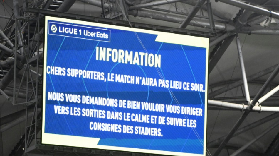 L1: le match Marseille-Lyon annulé après l'attaque du bus lyonnais et la blessure de son entraîneur