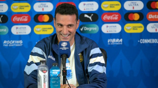 'Vamos tentar fazer com que Messi jogue' contra o Equador, diz Scaloni