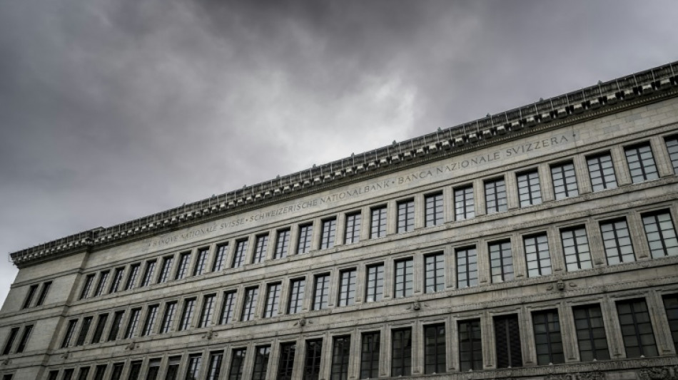 Schweizer Notenbank senkt Zinsen weiter - Britische und norwegische Institute zögern
