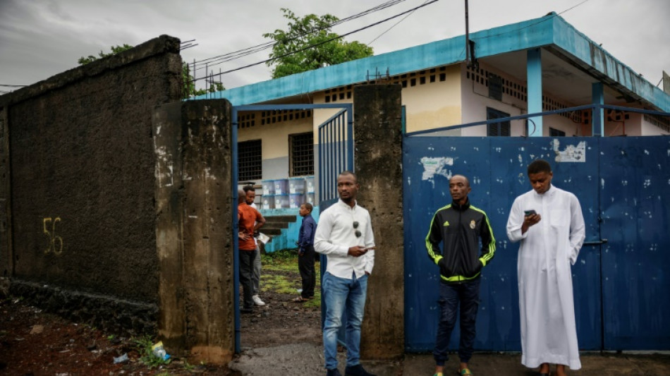 Ilhas Comores vão às urnas com atual presidente como favorito para 3º mandato