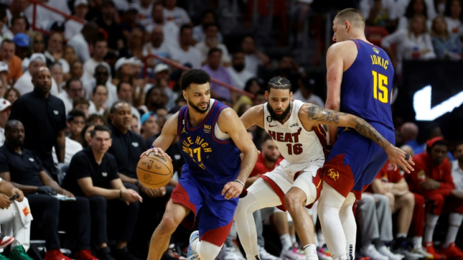 Finale NBA: les Nuggets refroidissent le Heat, Jokic et Murray dans l'histoire