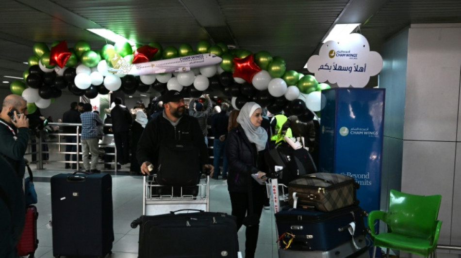 Syrie: reprise dans la liesse des vols internationaux à l'aéroport de Damas