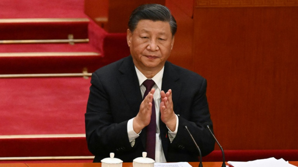 En Chine, ouverture d'une réunion au sommet autour de Xi Jinping, la croissance ralentit