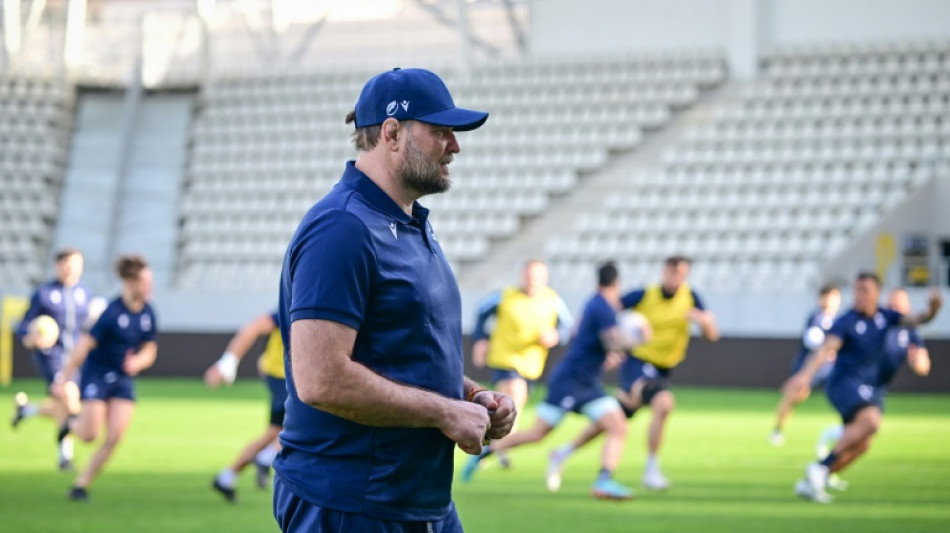 Rugby: David Gérard, franc-parler et sang neuf pour sortir la Roumanie du marasme