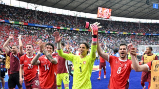 Suíça elimina campeã Itália (2-0) e vai às quartas de final da Euro