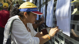 Elezioni in Venezuela, votanti in Argentina intonano l'inno