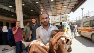 Israel segue bombardeando Gaza, onde Exército recuperou corpos de cinco reféns