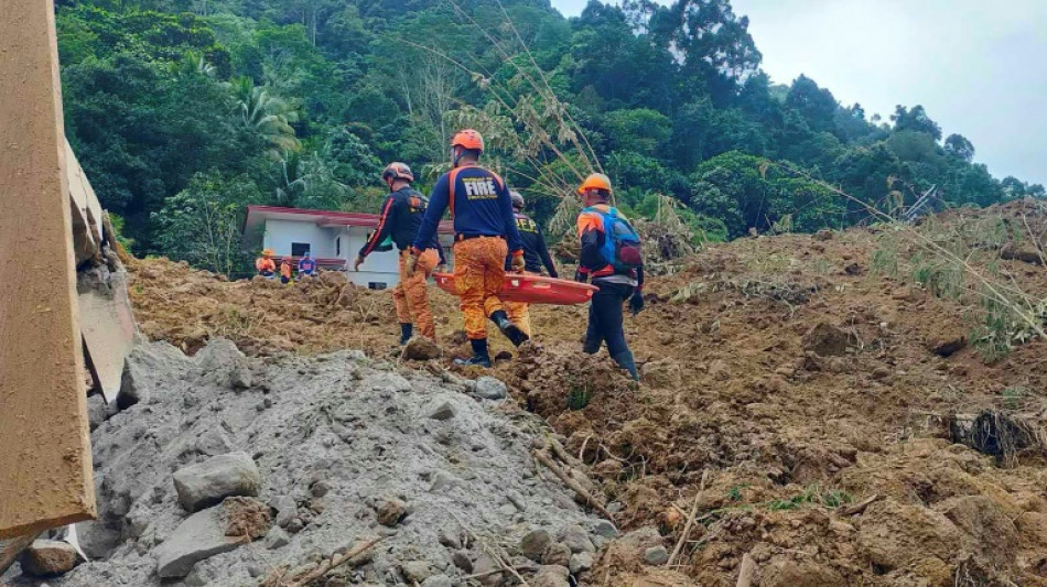 Philippines: au moins sept morts dans un glissement de terrain près d'un village minier