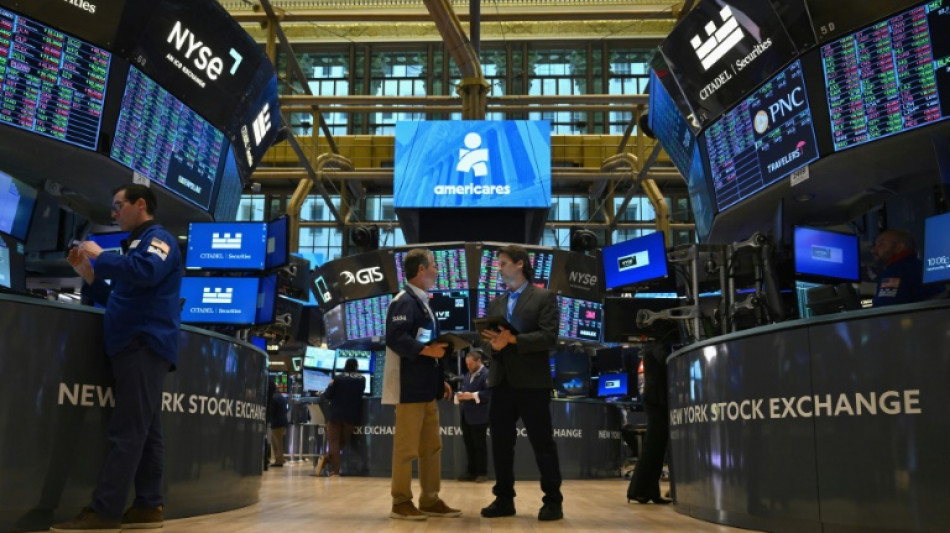 Nouveaux records pour le Dow Jones et le S&P 500 à Wall Street  