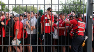 Incidents du Stade de France: plainte collective de près de 900 supporters de Liverpool