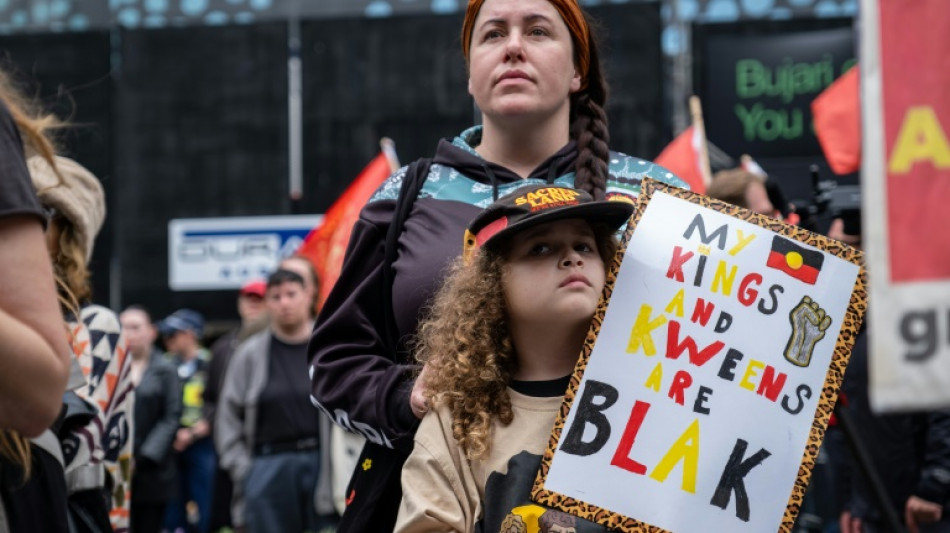 Proteste hunderter Monarchie-Gegner in Australien an Queen-Gedenktag