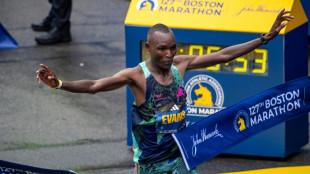 Athlétisme: Evans Chebet remporte le marathon de Boston, le favori Kipchoge 6e