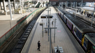 Zweiter Streiktag im britischen Bahnverkehr - nur einer von fünf Zügen fährt 