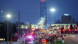 Canada: état d'urgence déclaré en Ontario, épicentre de la contestation anti-mesures sanitaires