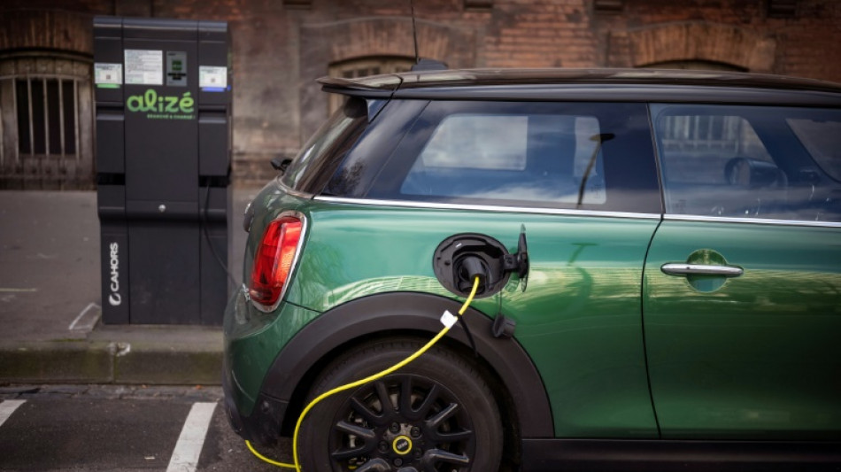 El 12% de los coches nuevos vendidos en la UE en 2022 fueron eléctricos, un récord