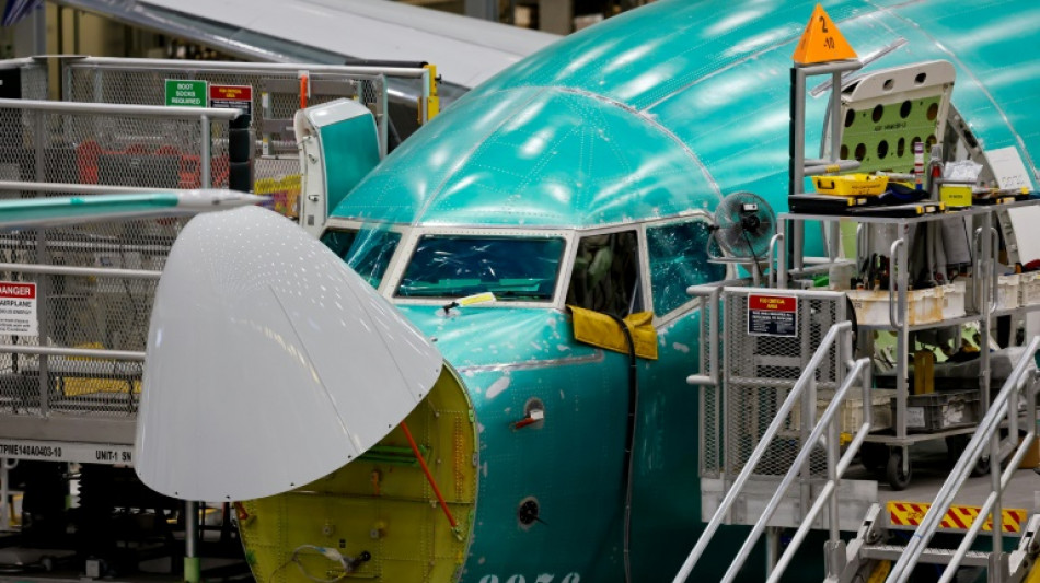 Menace sur la production de Boeing: ses machinistes se mettent en ordre de grève