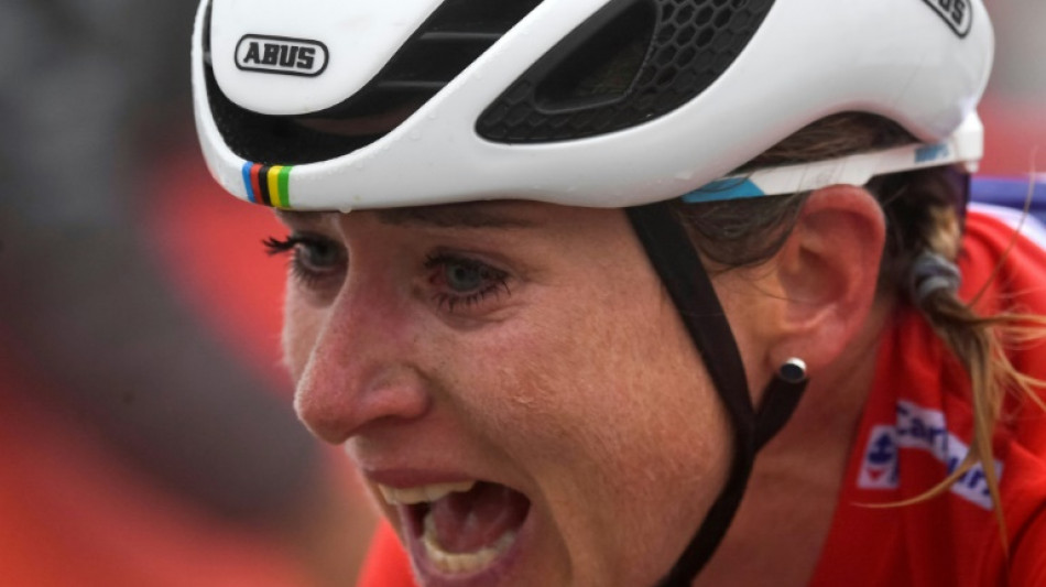 Van Vleuten gana la Vuelta a España femenina