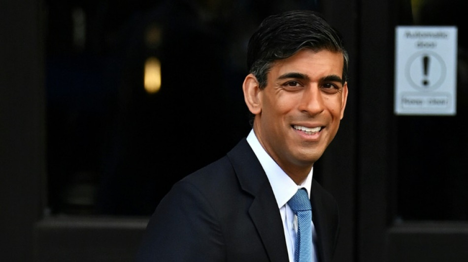 Rishi Sunak, le populaire grand argentier pressenti pour Downing Street