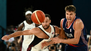 EUA vence Sérvia (95-91) e vai enfrentar França na final do basquete masculino de Paris-2024