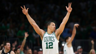 NBA: Boston éjecte le champion Milwaukee, Dallas réduit Phoenix en cendres