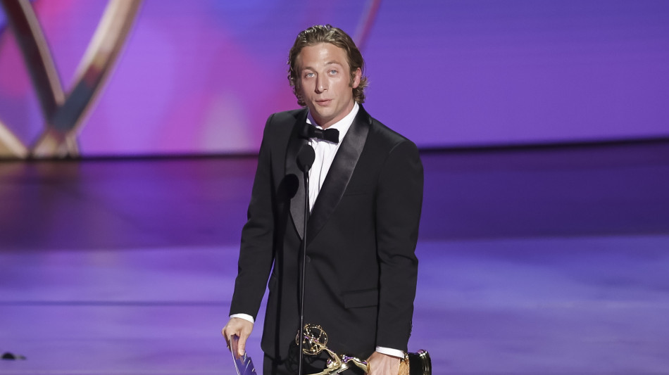 Allen White vince il secondo Emmy, 'cambiare è sempre possibile'