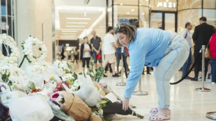 Australie: le centre commercial rouvre ses portes, cinq jours après l'attaque au couteau