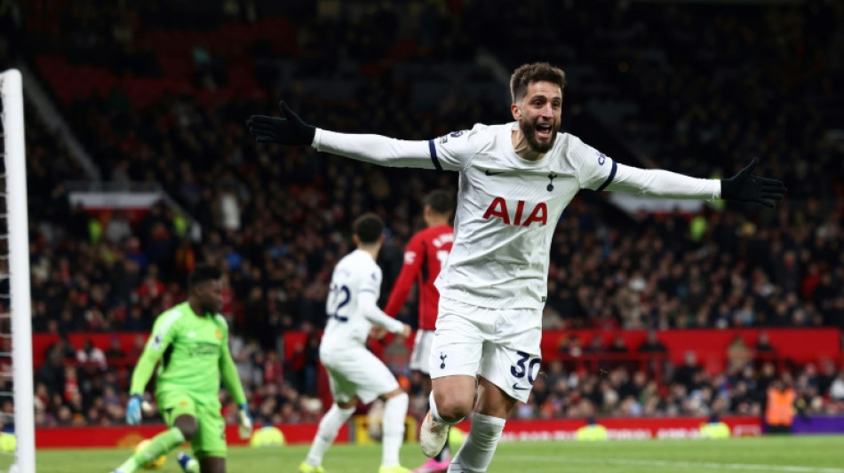 Angleterre: Tottenham accroche Manchester United, Aston Villa au ralenti