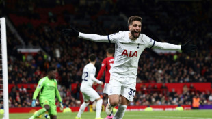 Angleterre: Tottenham accroche Manchester United, Aston Villa au ralenti