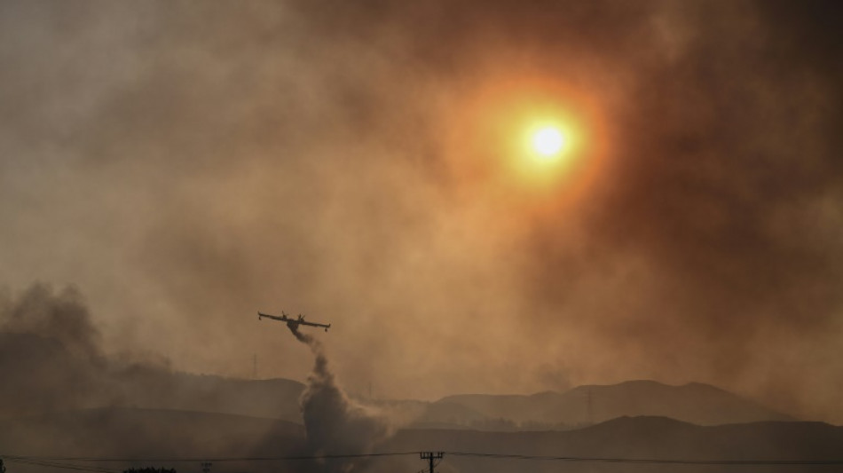 Trois morts en Grèce, en proie à la canicule et aux feux