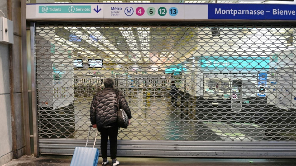 Grève: métro très perturbé à Paris mais pas de cohue, peu de manifestants attendus