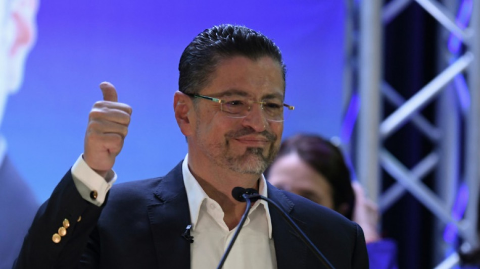 Rodrigo Chaves, del escándalo por acoso a la presidencia de Costa Rica