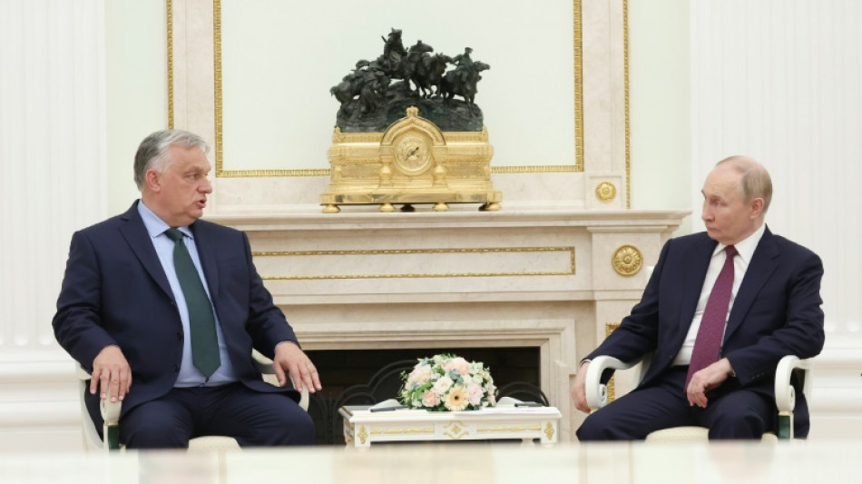 L'UE donne un "carton jaune" à Orban pour sa rencontre avec Poutine