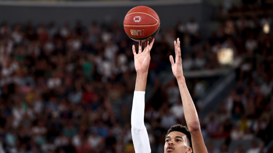 Élite de basket: une saison de "Wembamania"