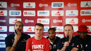 Basket: la défaite contre l'Espagne "peut nous faire encore avancer d'un cran", estime Collet