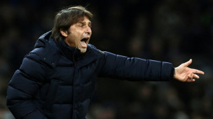 Conte hails battling Spurs but calls for reinforcements