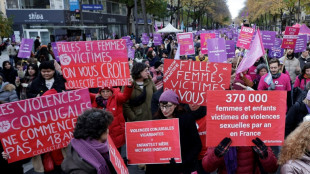 Marchas en Francia denuncian violencias contra las mujeres