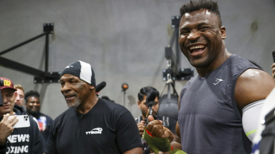 Boxe: "Idole, confiance", association poids lourds entre Francis Ngannou et Mike Tyson