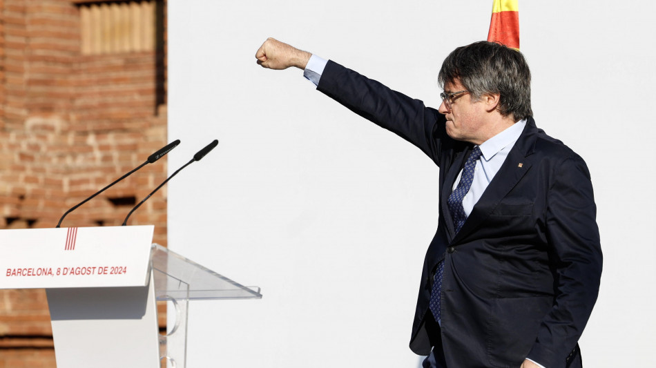 Puigdemont a Waterloo, 'sfido repressione, applicare l'amnistia'