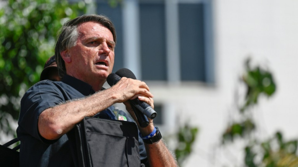 Bolsonaro convoca 'ato pacífico' para se defender de acusações de tentativa de golpe