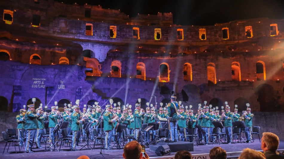 La Banda Musicale della Guardia di Finanza incanta El Jem